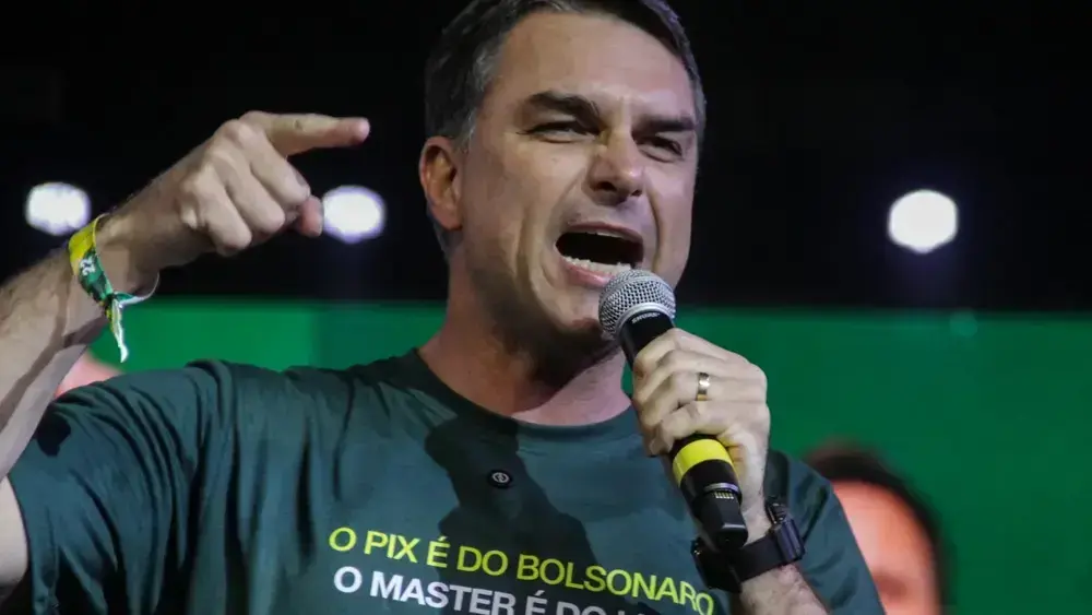 Flávio diz nos EUA que faz papel de Lula contra tarifaço