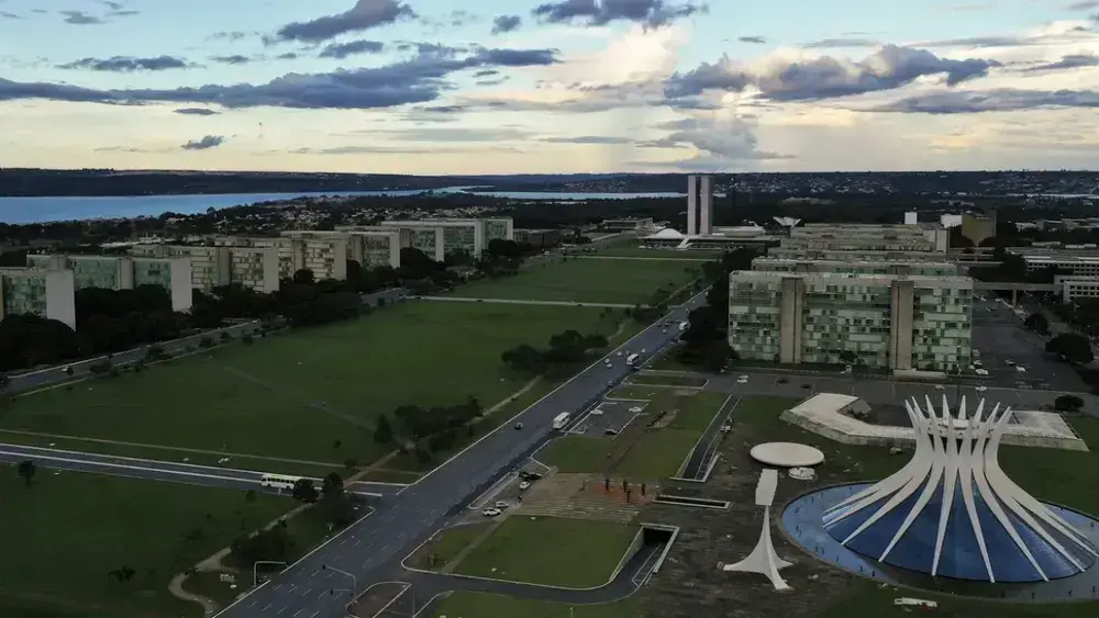 Rota Monumental e CATs ampliam turismo em Brasília